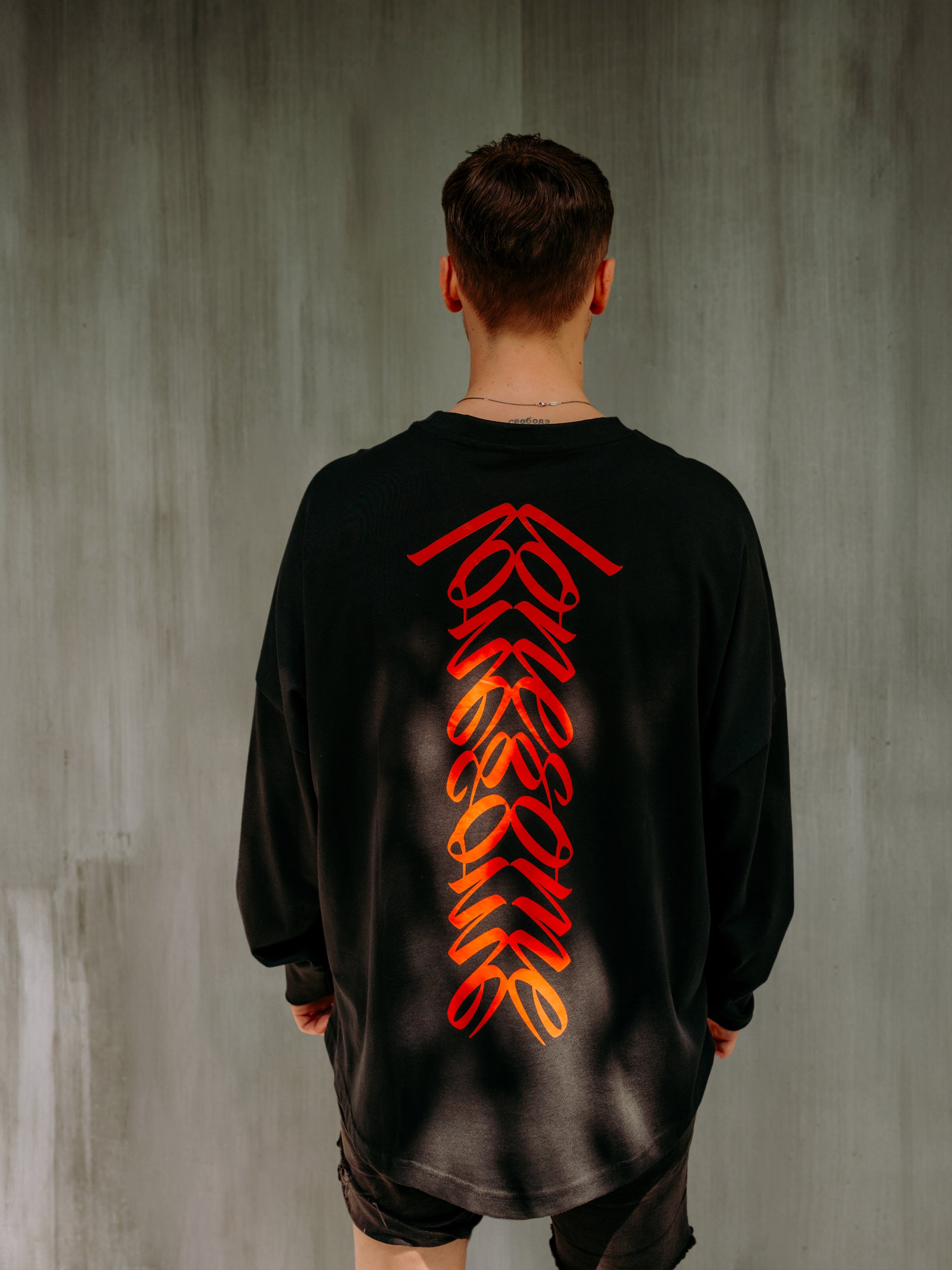 LONESOME - Oversized Longsleeve
