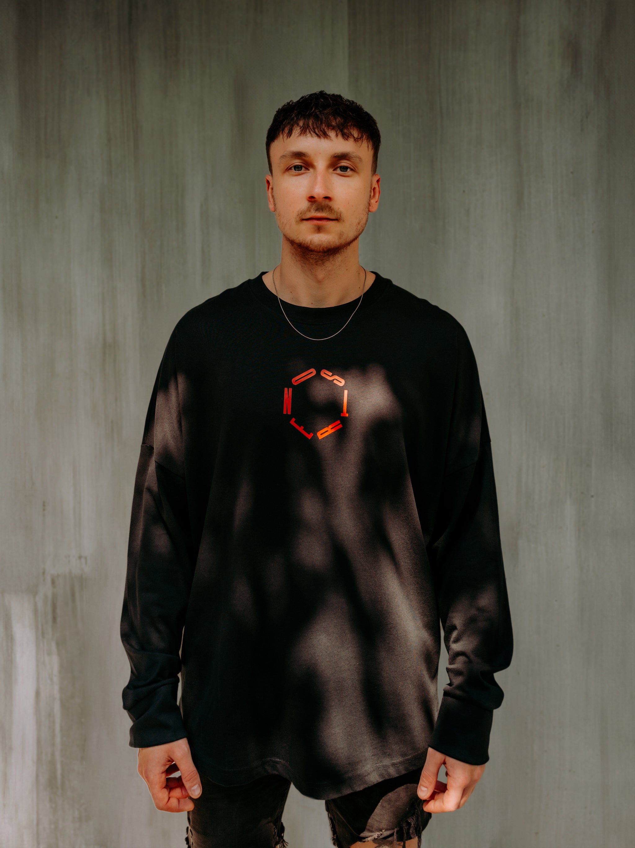 LONESOME - Oversized Longsleeve